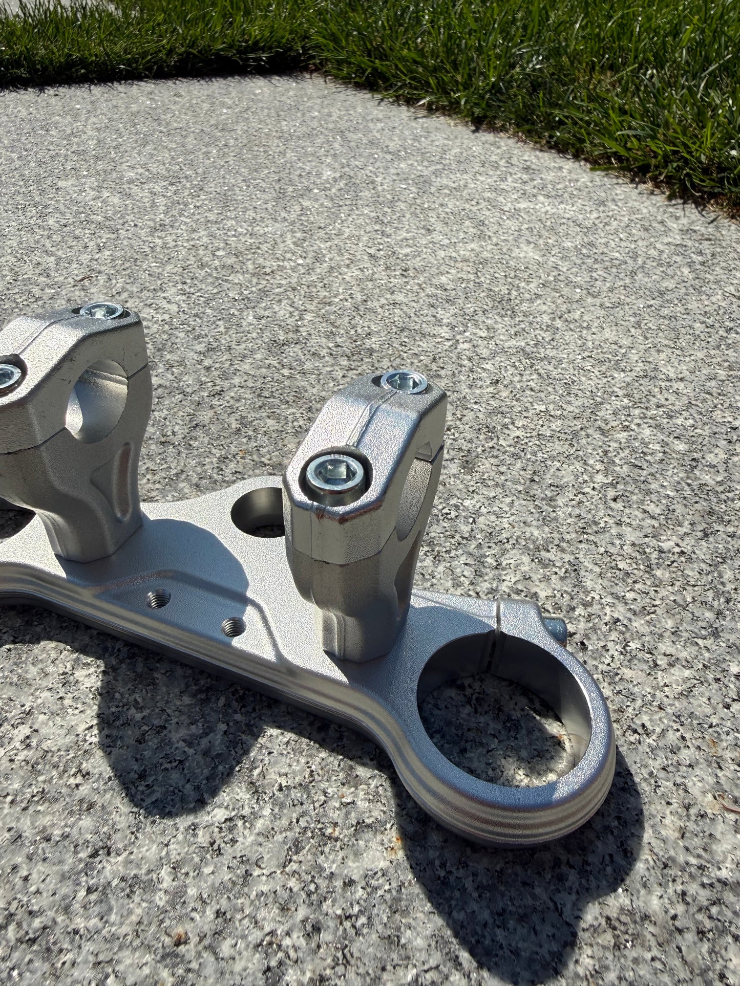 CNC Triple Clamps & Bar Mounts (Tuttio/Yozma)