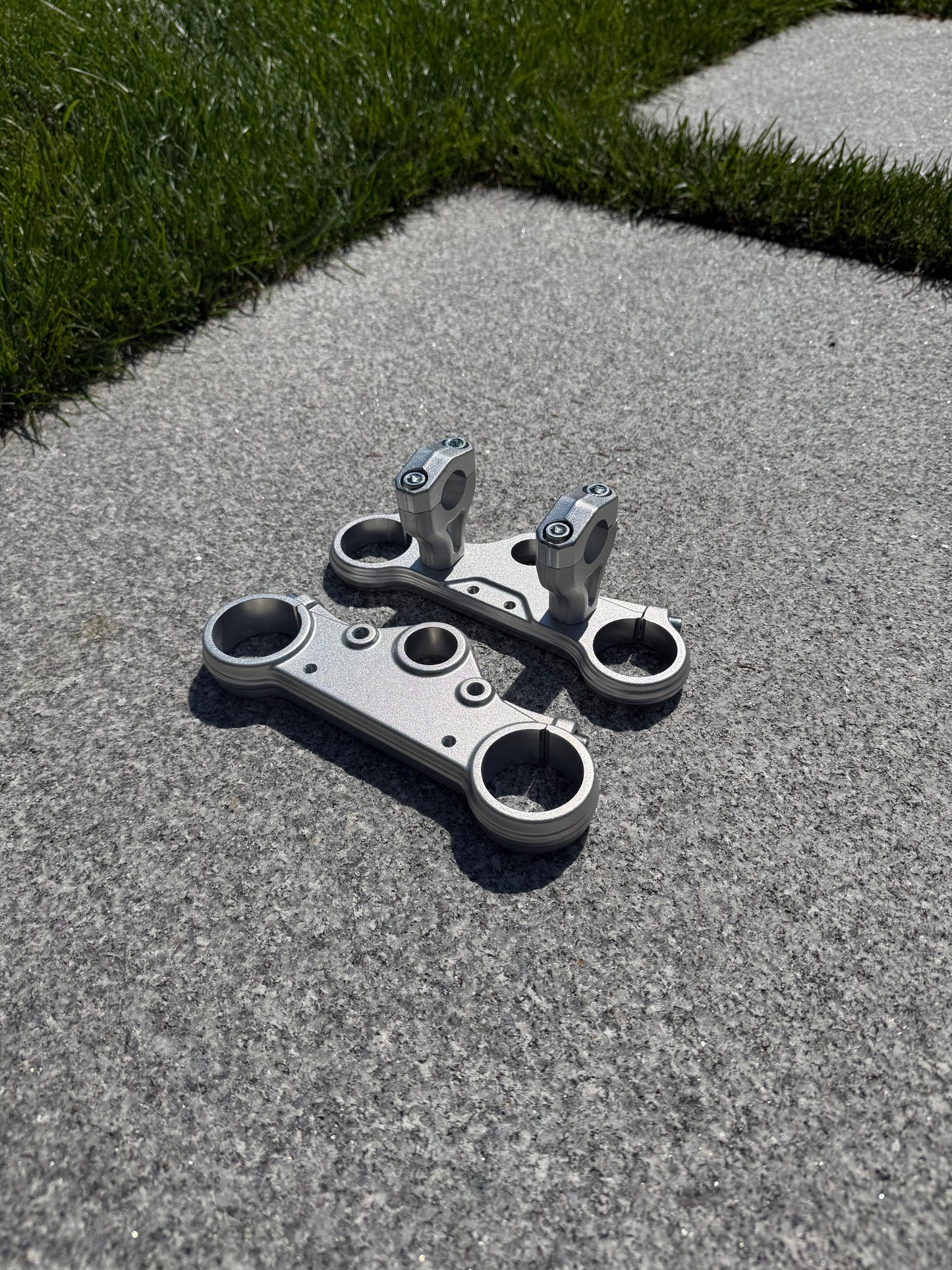 CNC Triple Clamps & Bar Mounts (Tuttio/Yozma)