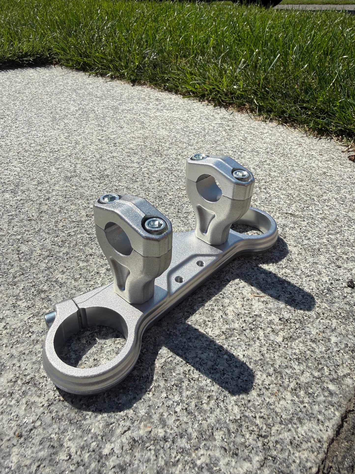 CNC Triple Clamps & Bar Mounts (Tuttio/Yozma)