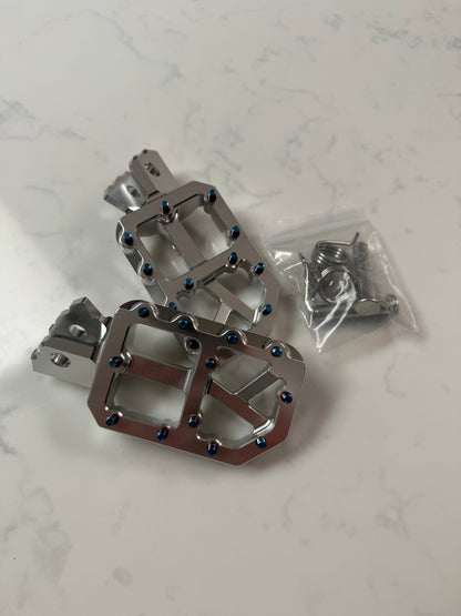 Tuttio | Yozma | Rtr Titanium pegs