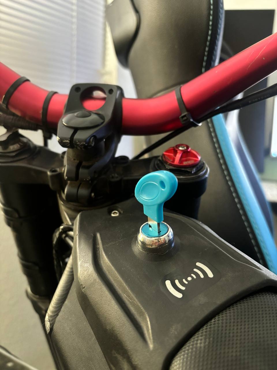 Talaria x3/xxx Plug and Play key Ignition